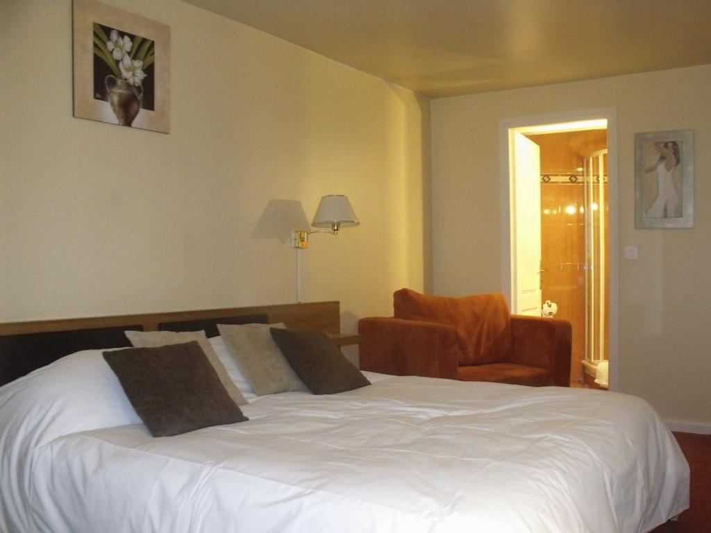 Arcantis Sevran Hotel Roissy-en-France Room photo